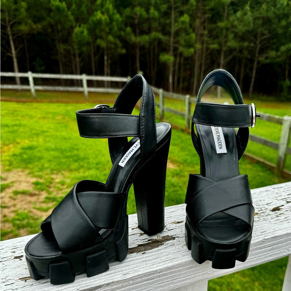 Steve Madden sexy but bada$$